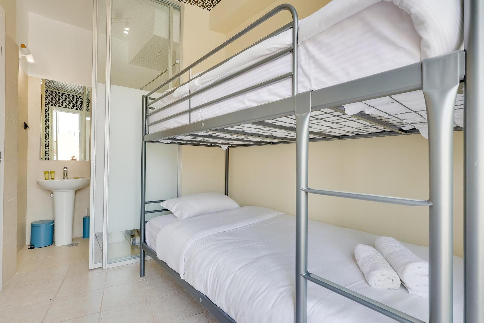 7Athens Aparthotel Екстериор снимка